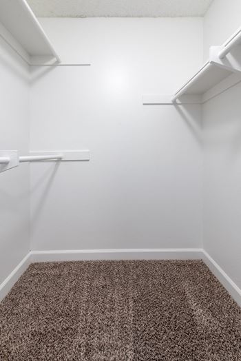 Walk-in closet